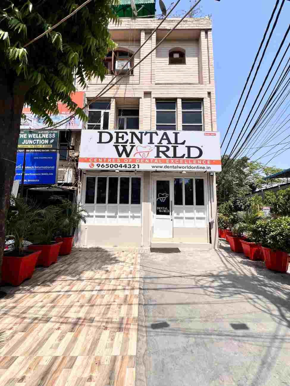 Dental World clinic exterior facade at Rajouri Garden, New Delhi